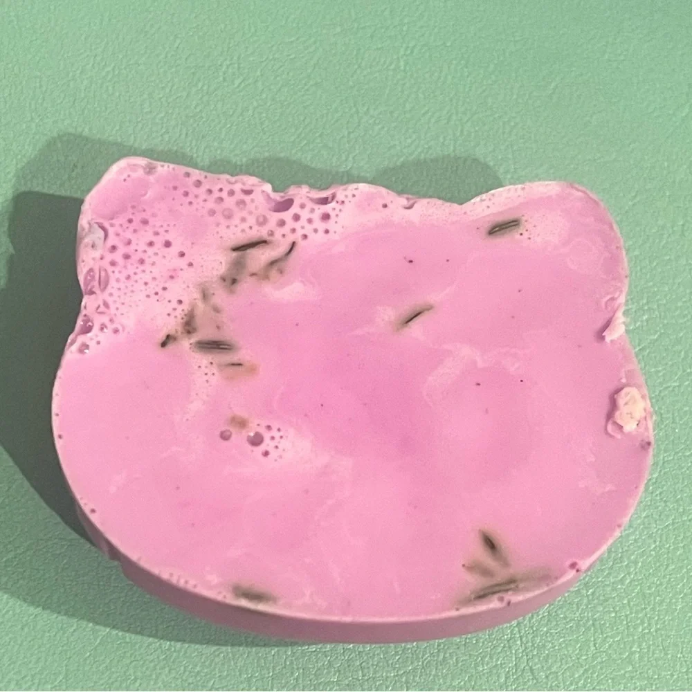 lavender handmade soap withh goat milk & coconut oil 3x2 inch 4oz
